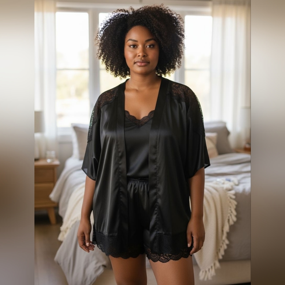 Ashley Graham NEW Plus Size Black Satin Robe 2x/3x